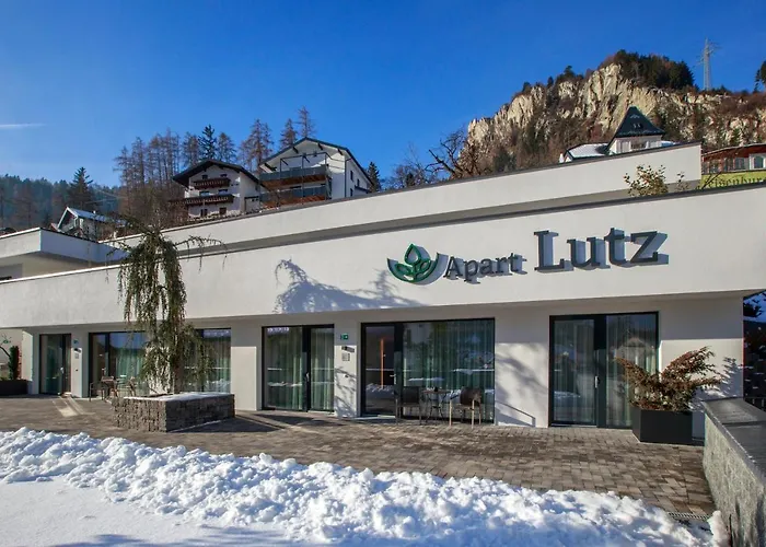 Apart Lutz